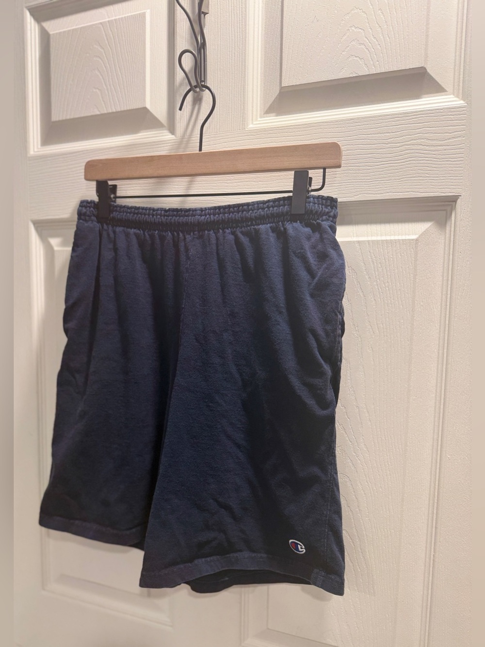 Champion Men’s Navy Athletic Shorts Size Medium | Logo Sweat Shorts - Picture 3 of 7